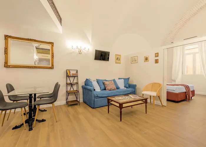 Pantheon - Piccola Lejlighed